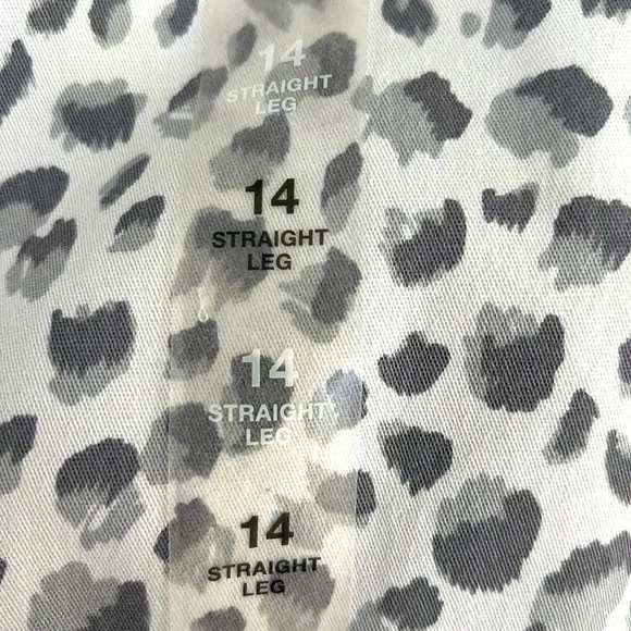 Style & Co. Animal Print Jeans. NWT - Picture 6 of 6